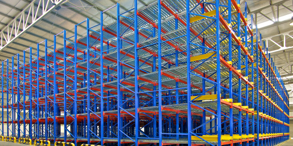 Pintar Fachadas de Naves Industriales, Fábricas y Almacenes en Badalona · Pintura para Pintado de Naves, Fábricas y Grandes Estructuras